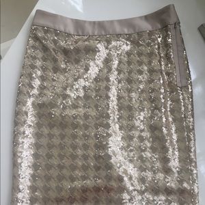 Size 4 tall gold sequin Limited brand skirt